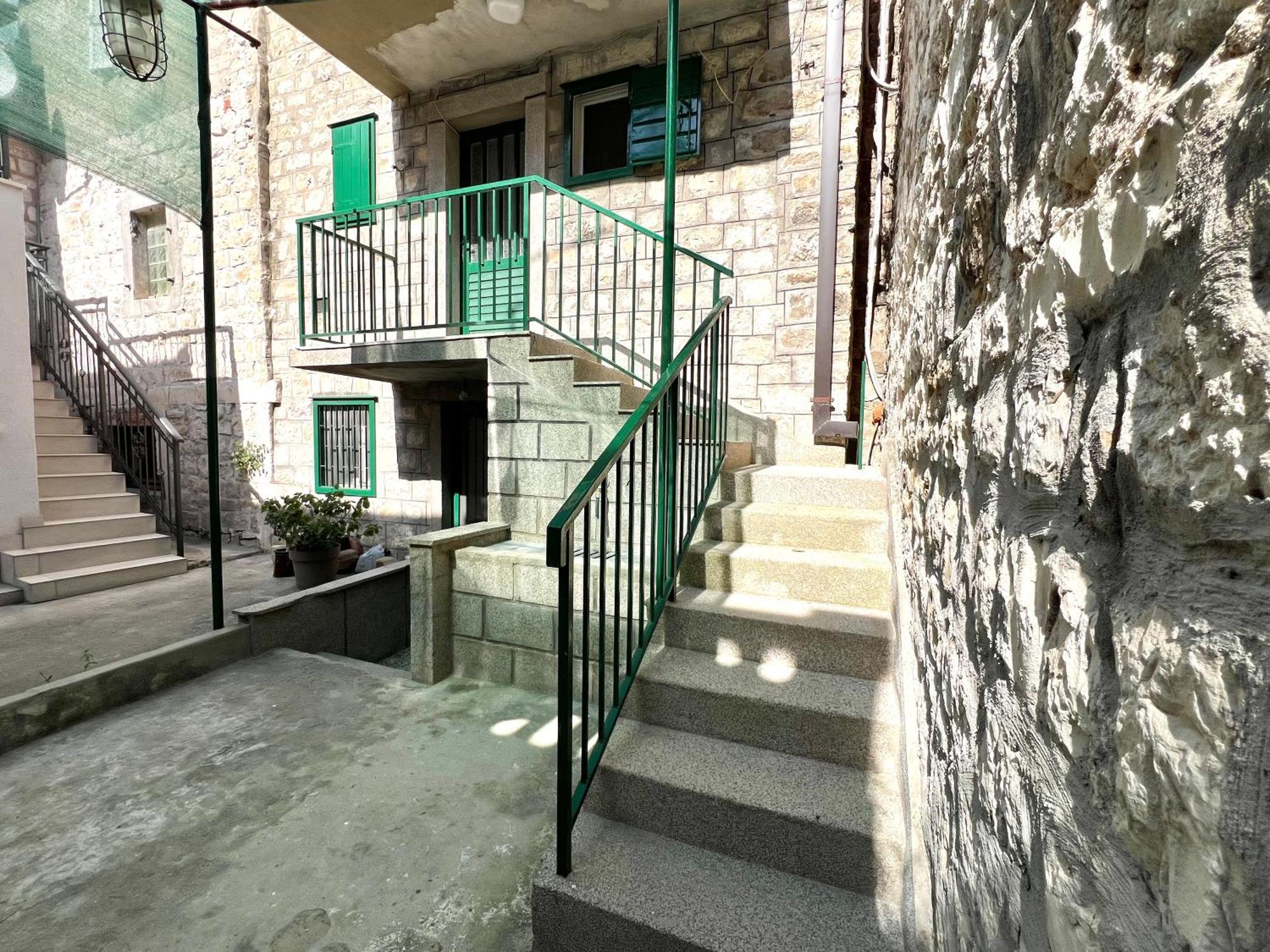 Apartman Lucijan คาชเตลา ภายนอก รูปภาพ