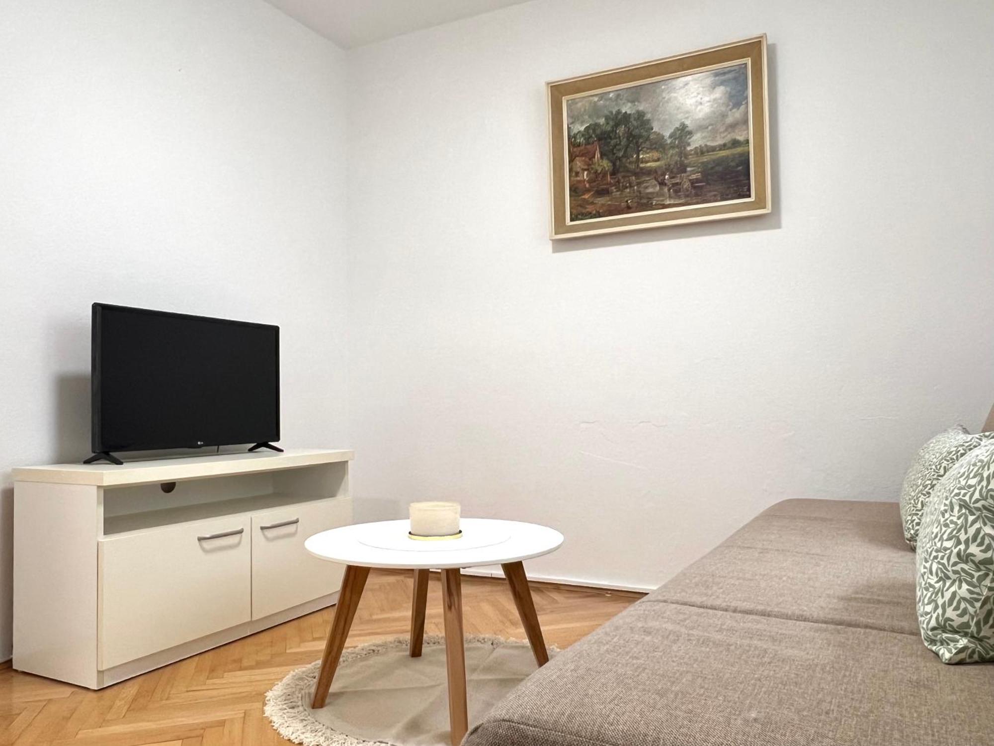 Apartman Lucijan คาชเตลา ภายนอก รูปภาพ