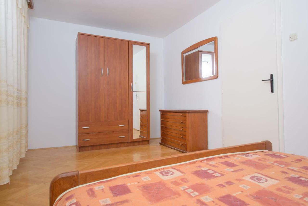 Apartman Lucijan คาชเตลา ภายนอก รูปภาพ