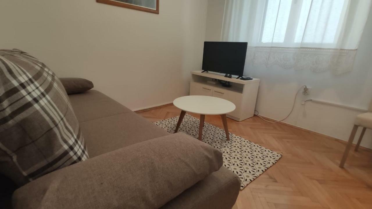 Apartman Lucijan คาชเตลา ภายนอก รูปภาพ